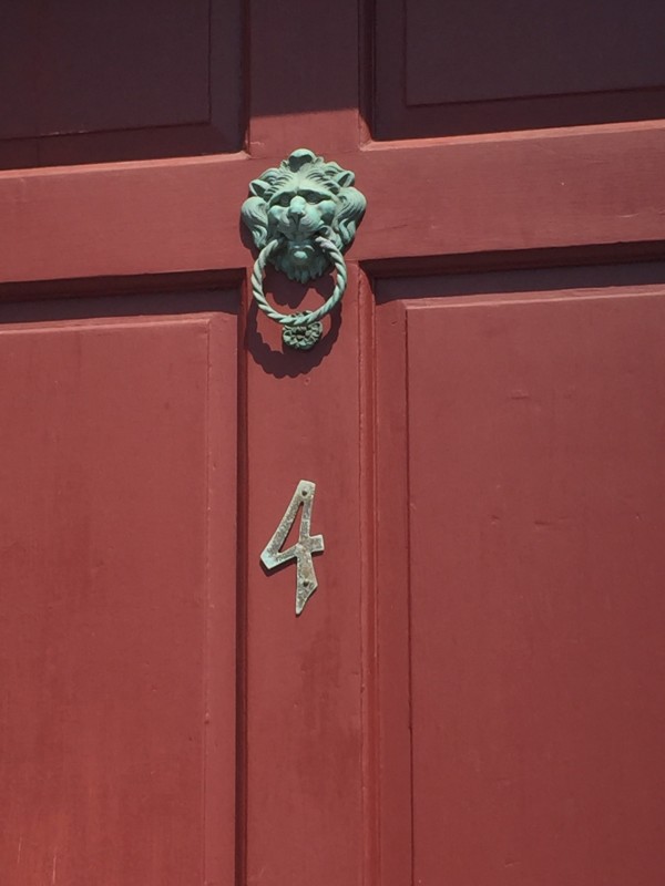 knocker3